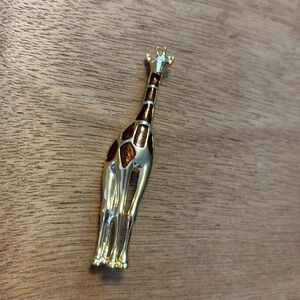 LC Liz Claiborne Giraffe Brooch Pin Enamel Gold‎ Tone Statement